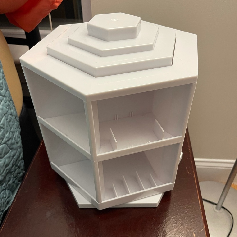 Rotating Makeup Organizer